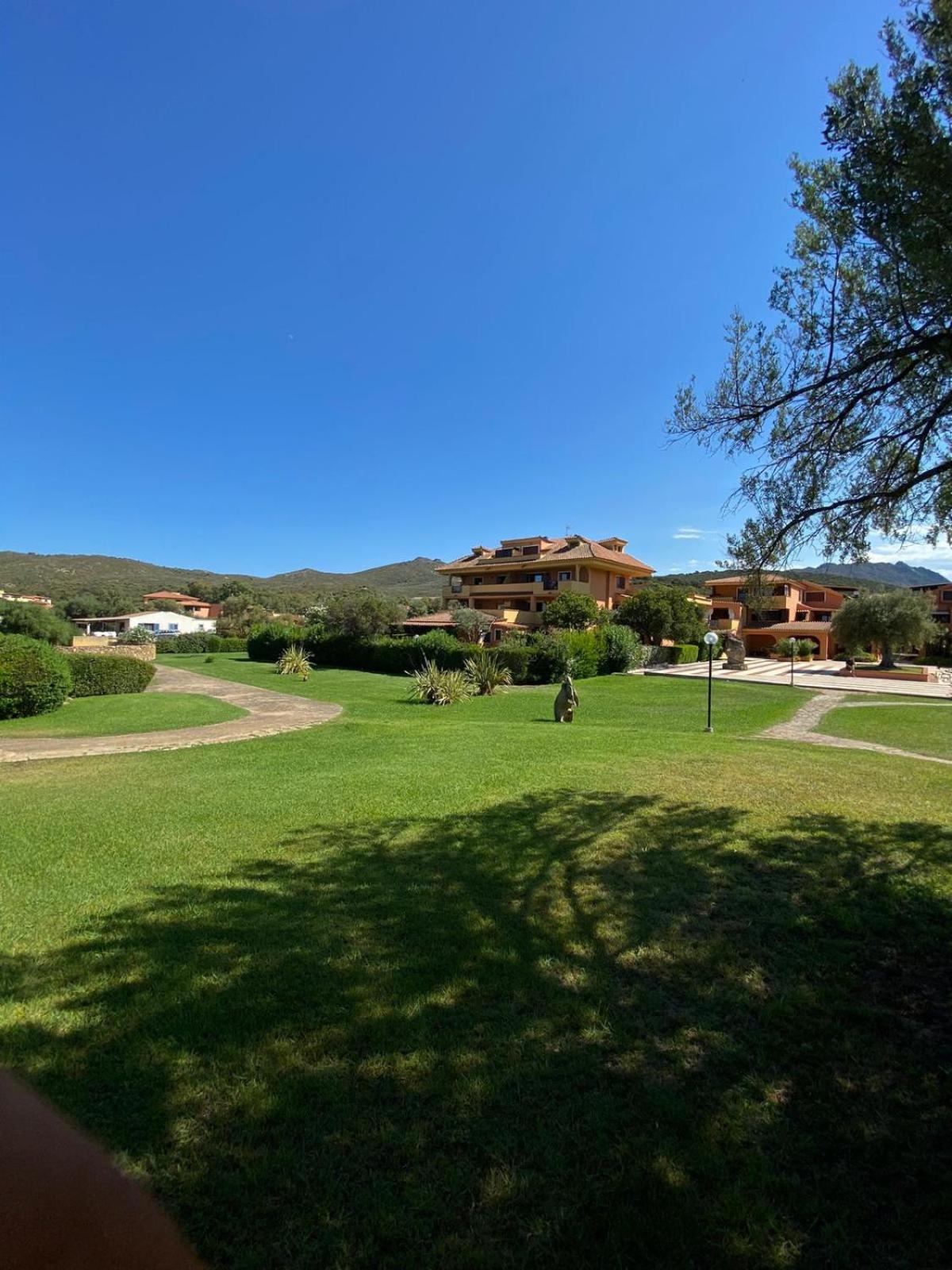 Ampio Trilocale Sul Golfo Di Marinella Villa Marinella  Eksteriør billede